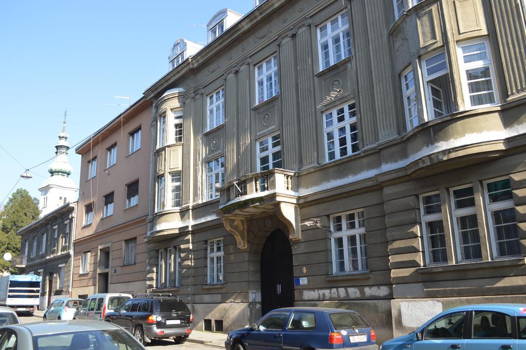 Aha Apartment Zagabria Esterno foto